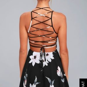 NEW Lulu’s Black Floral Print Lace-Up Dress